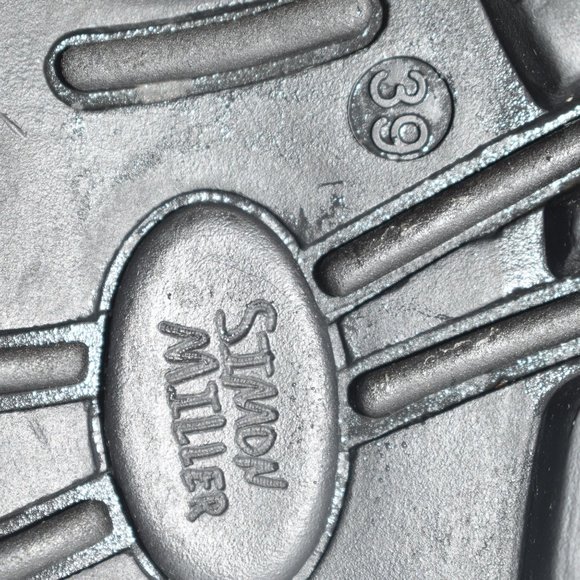 SIMON MILLER Vegan Leather Scrambler Boot Boots Red Size 39 9 US - Picture 10 of 10